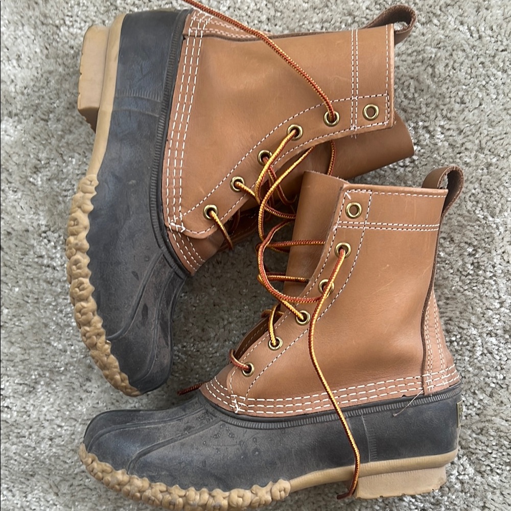Women's Tan and Black Duck Boots